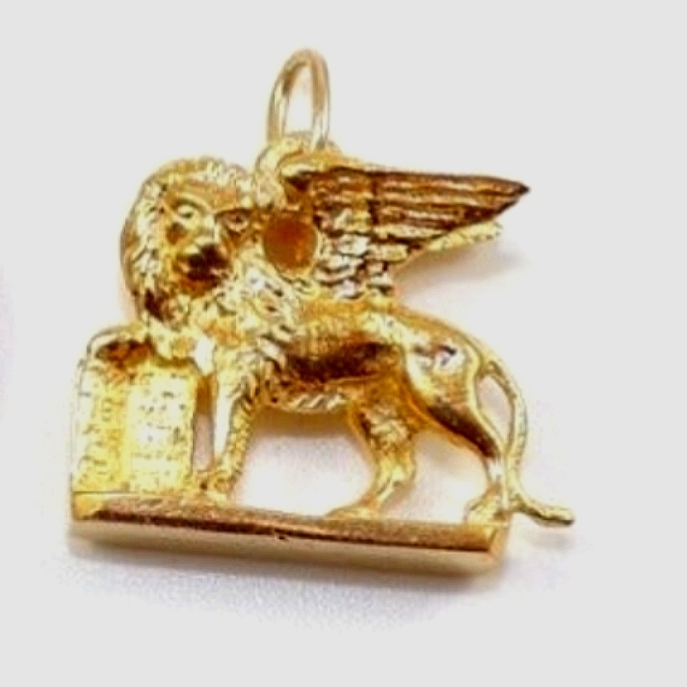 Solid 18 Karat Gold Griffin, Winged Lion